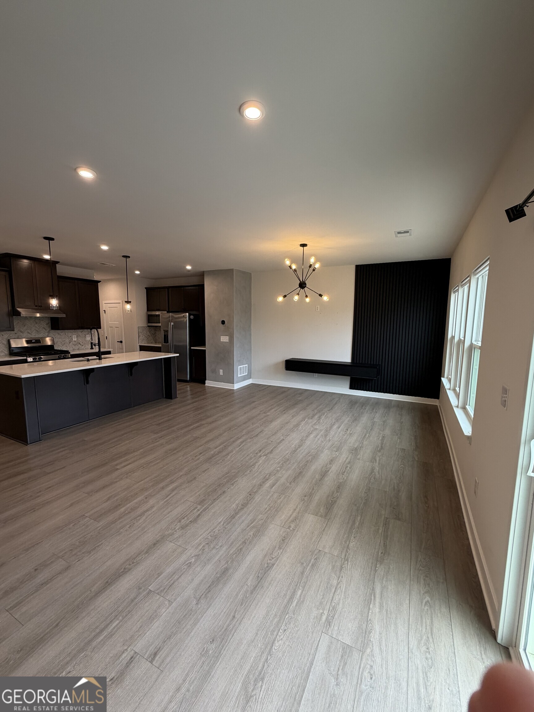 360 Salt Lake LN 3057