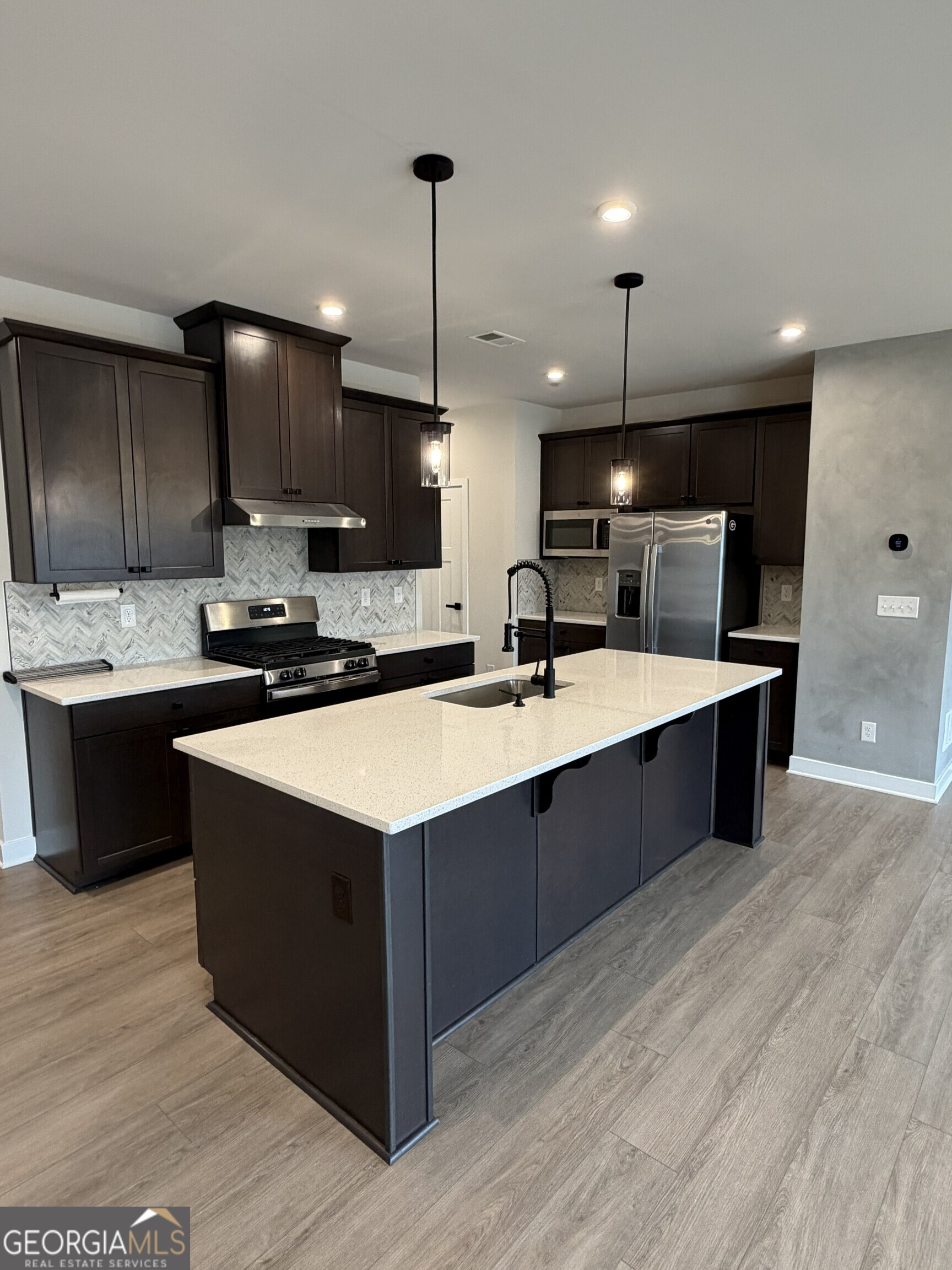 360 Salt Lake LN 3057