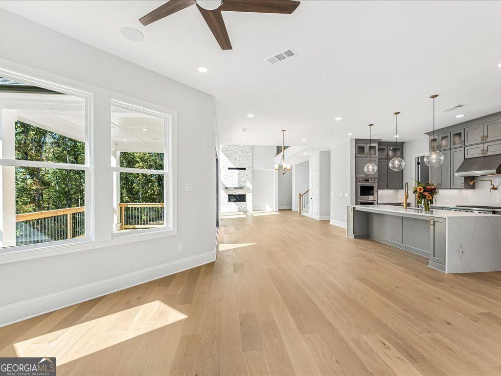 Brookmeade Trail - Residential