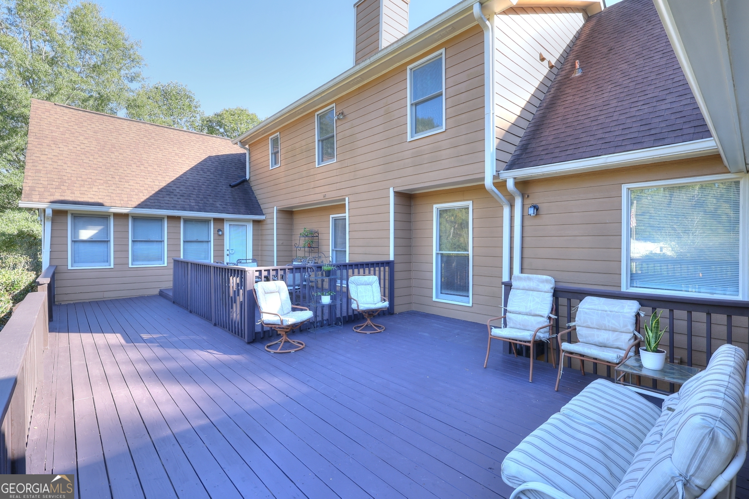 3889 Pineybrook DR