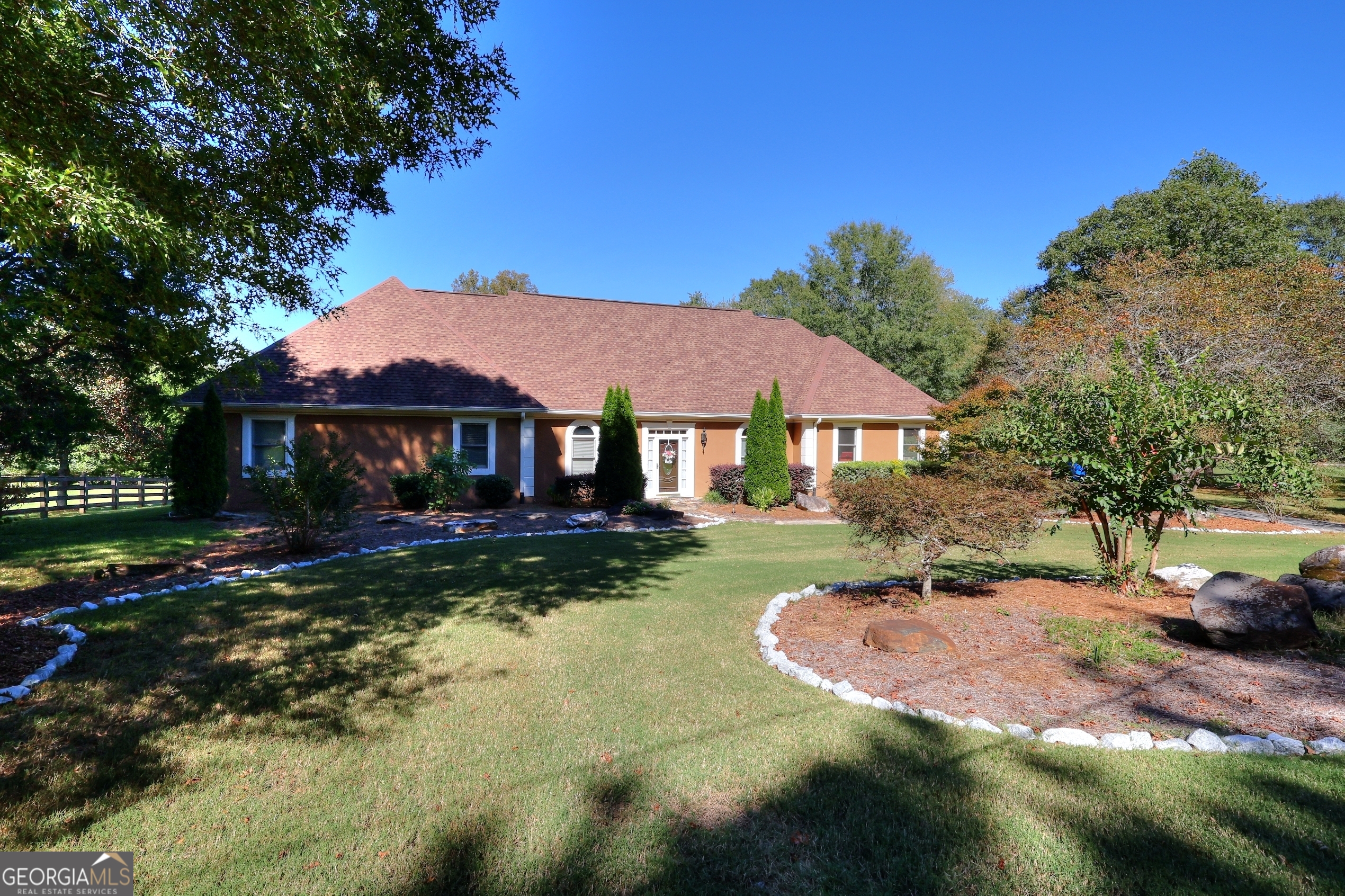3889 Pineybrook DR