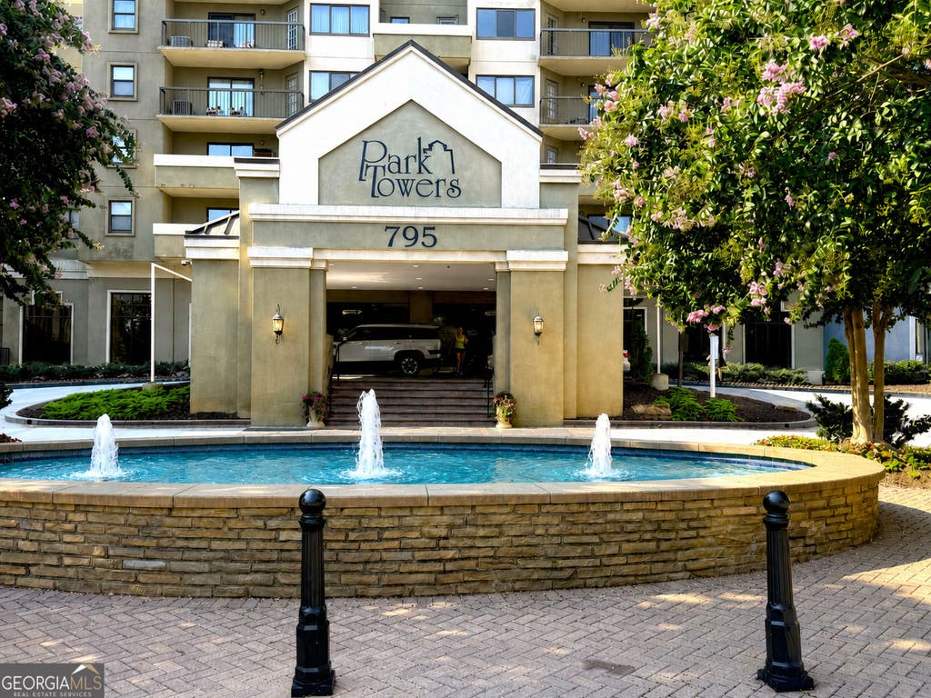 Photo of 795 Hammond Drive #APT 311, Atlanta, GA 30328 (MLS # 10817049)