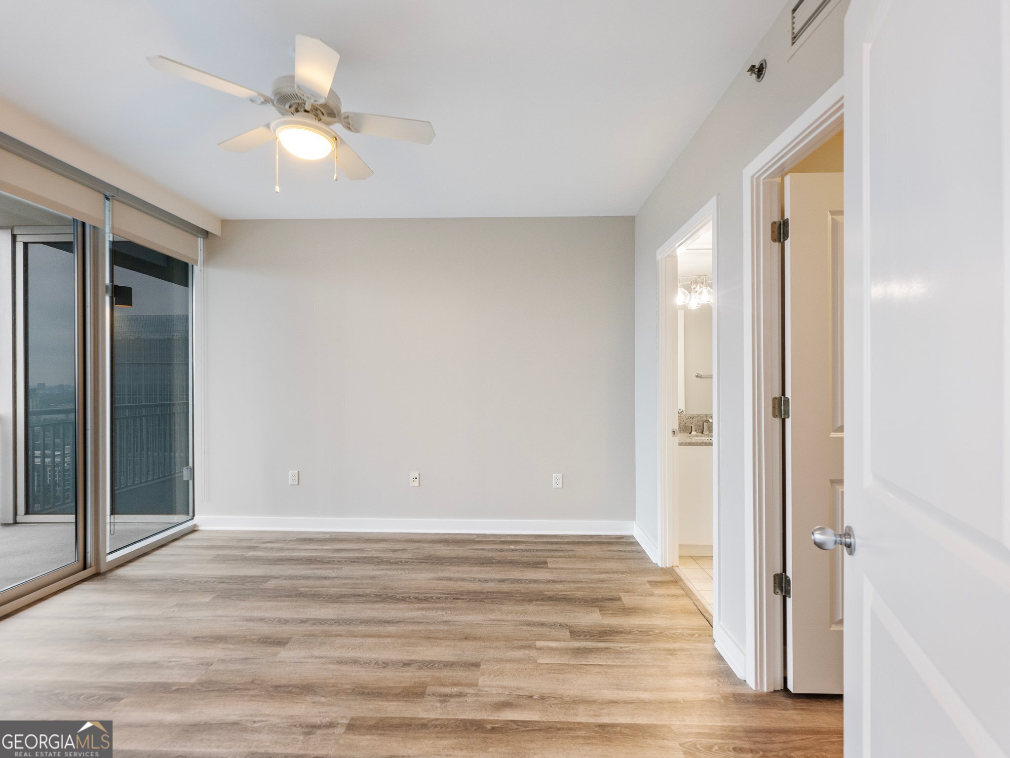 Atlanta, Georgia 30326, United States, 2 Bedrooms Bedrooms, ,2 BathroomsBathrooms,Residential,Active,10246