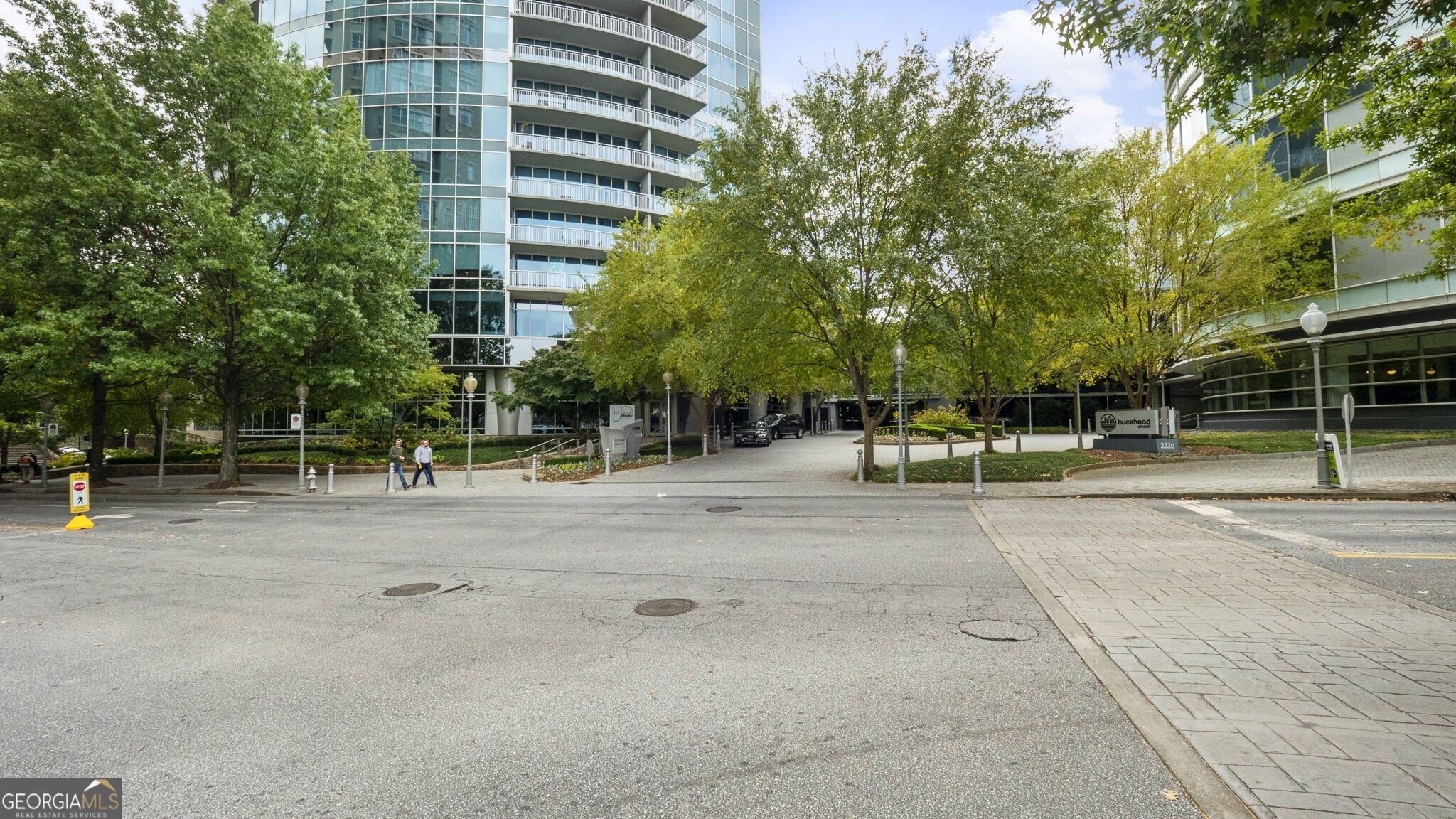 Atlanta, Georgia 30326, United States, 2 Bedrooms Bedrooms, ,2 BathroomsBathrooms,Residential,Active,10246