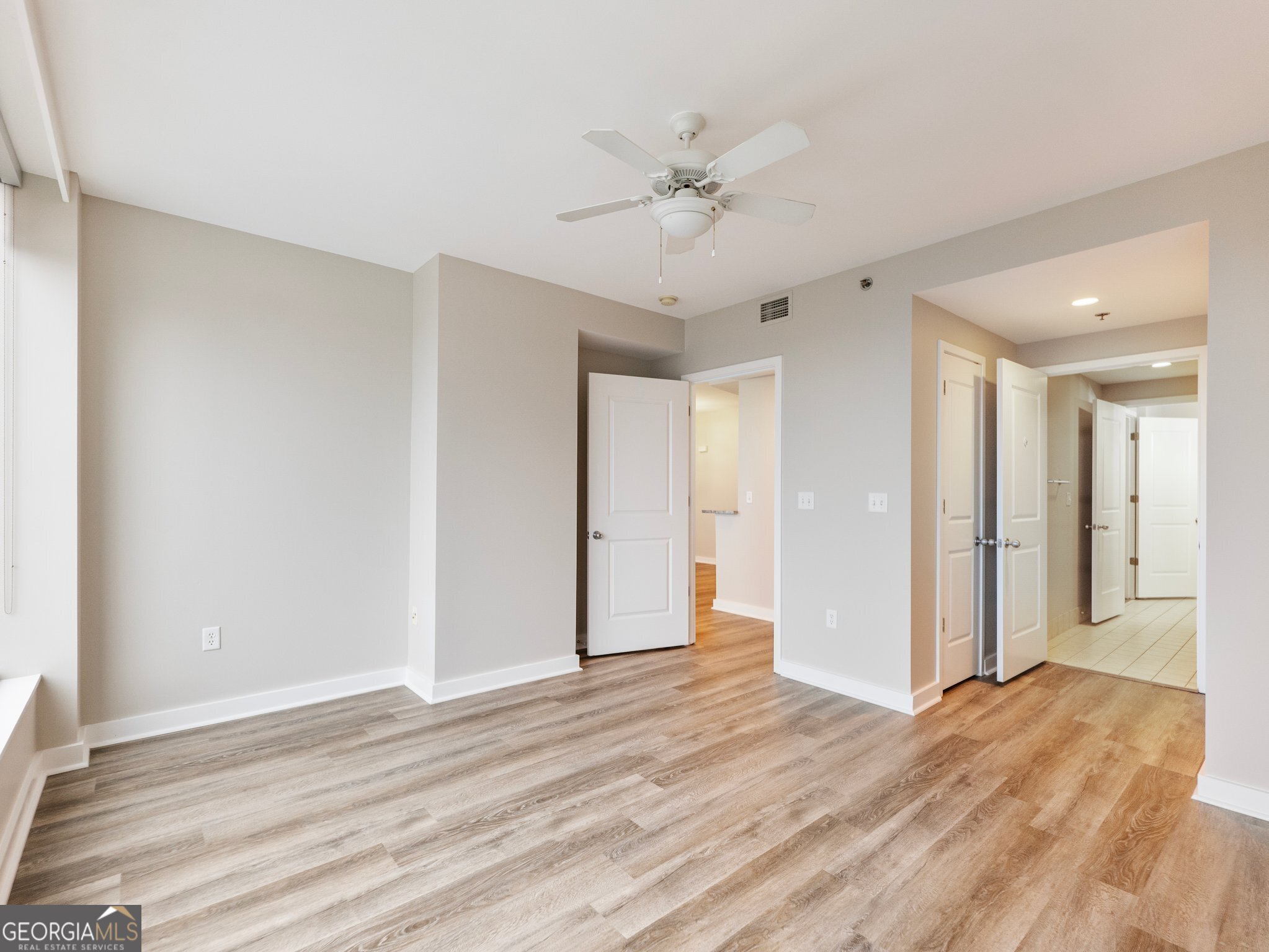 Atlanta, Georgia 30326, United States, 2 Bedrooms Bedrooms, ,2 BathroomsBathrooms,Residential,Active,10246