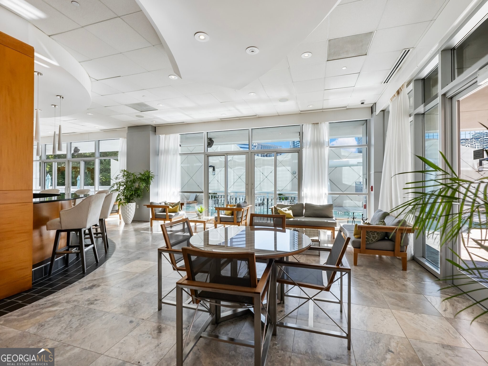 Atlanta, Georgia 30326, United States, 2 Bedrooms Bedrooms, ,2 BathroomsBathrooms,Residential,Active,10246