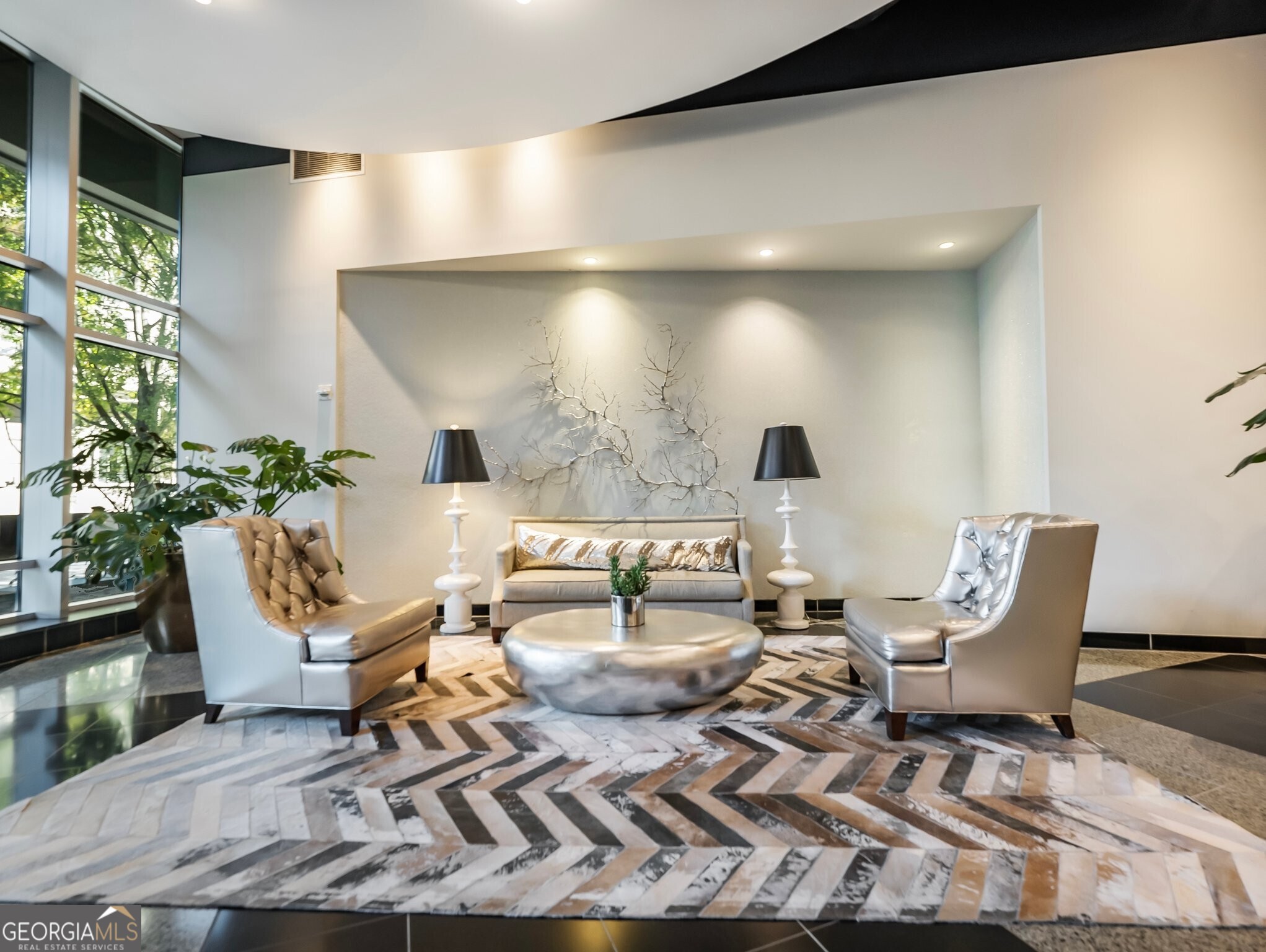 Atlanta, Georgia 30326, United States, 2 Bedrooms Bedrooms, ,2 BathroomsBathrooms,Residential,Active,10246