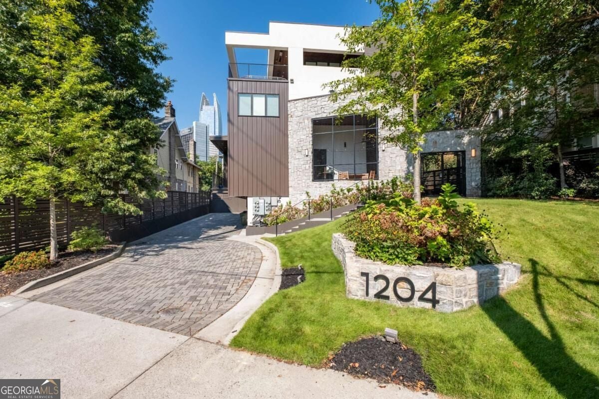 1204 Piedmont AVE NE 2