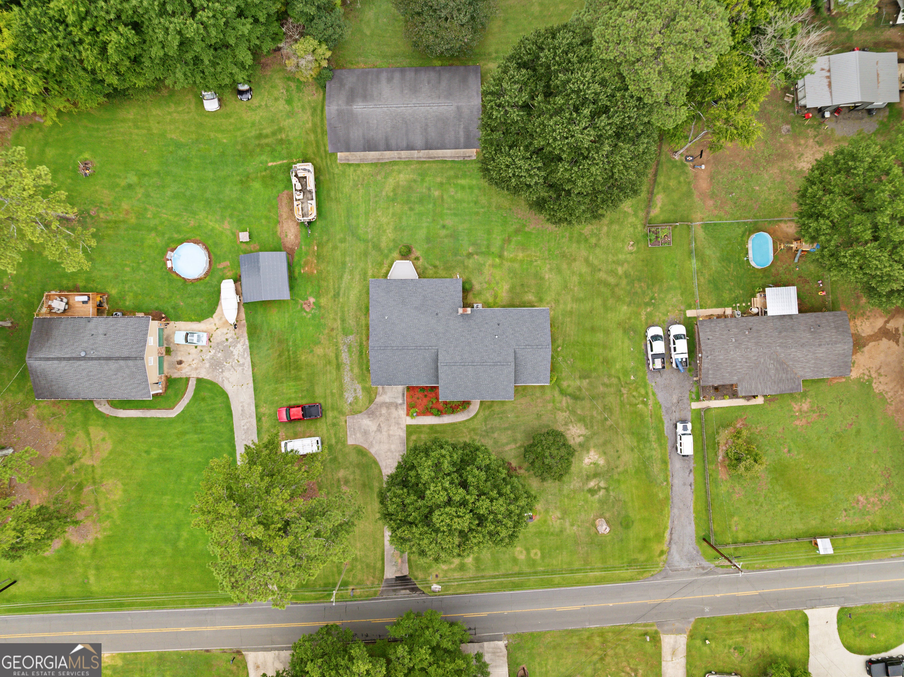 576 Reeceburg RD SE