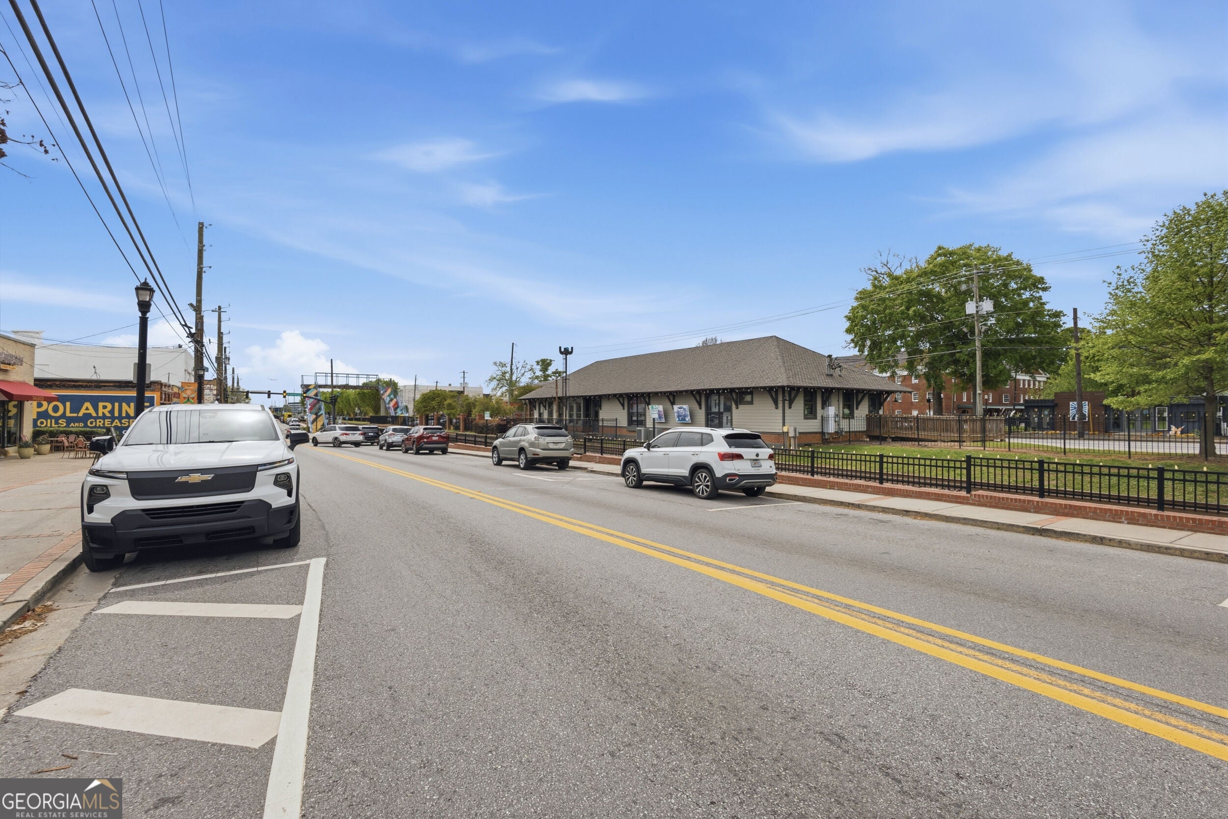 631 N Central AVE