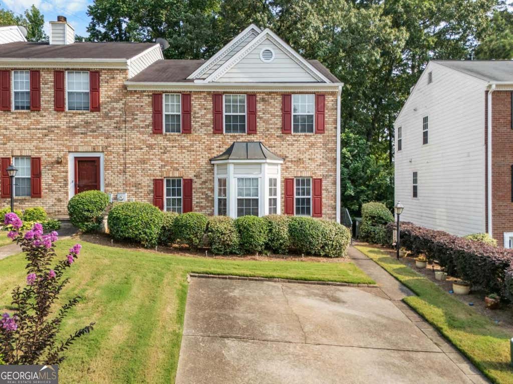 Photo of 2505 Thorngate Drive, Acworth, GA 30101 (MLS # 10816049)