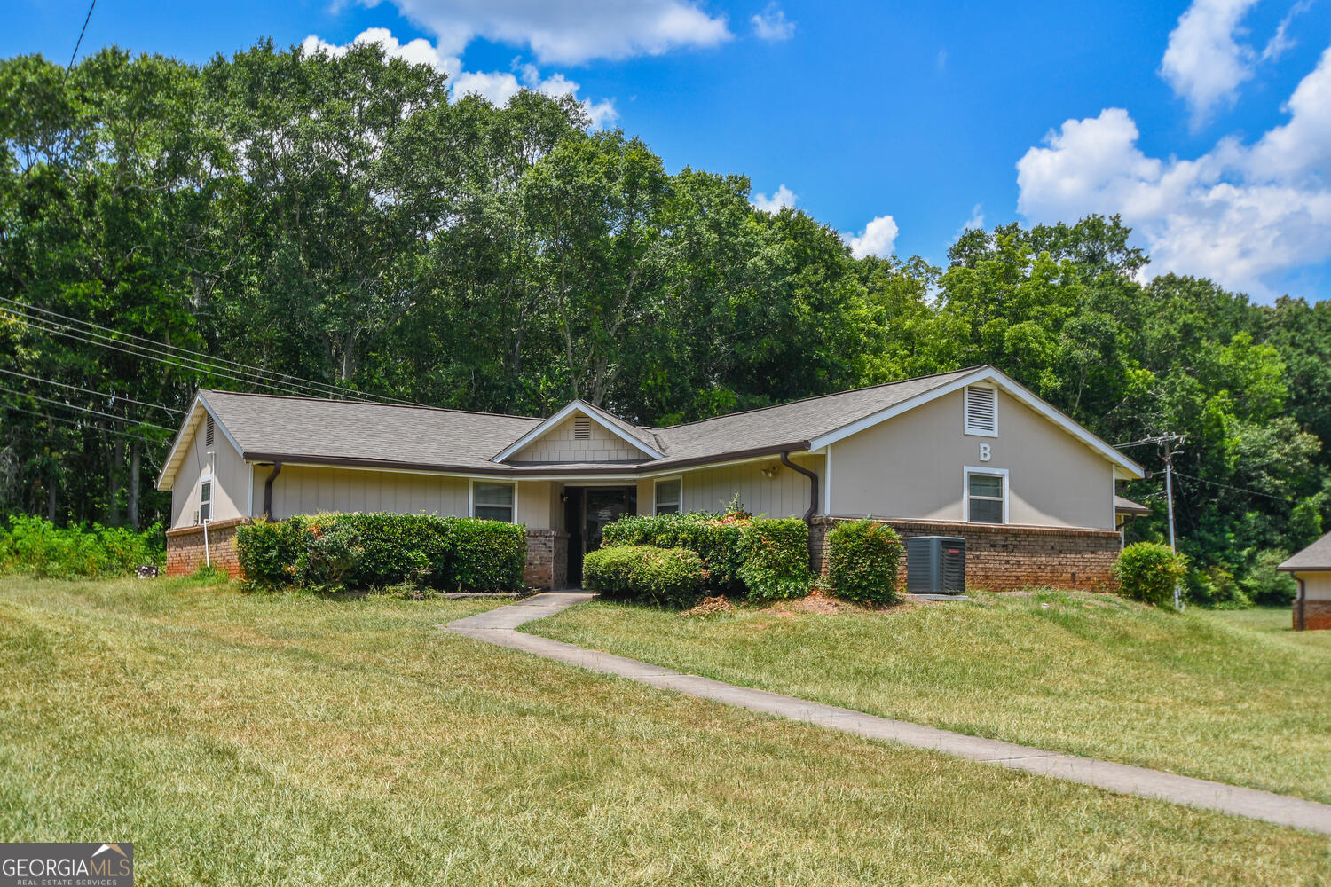 1482 Waverly WAY