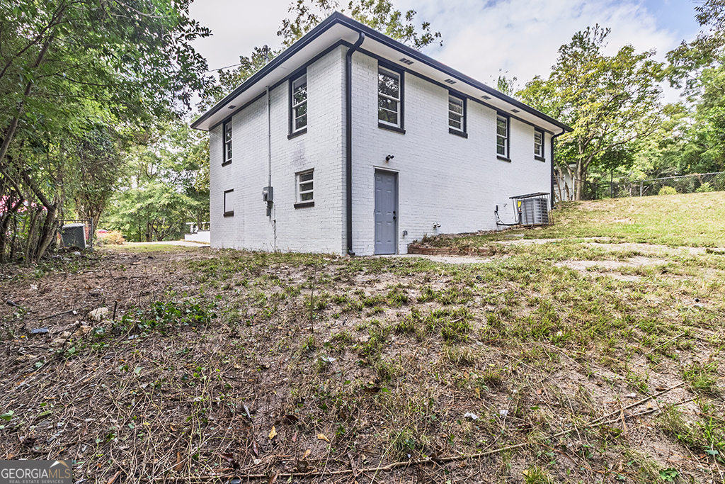 1124 N Beddingfield DR