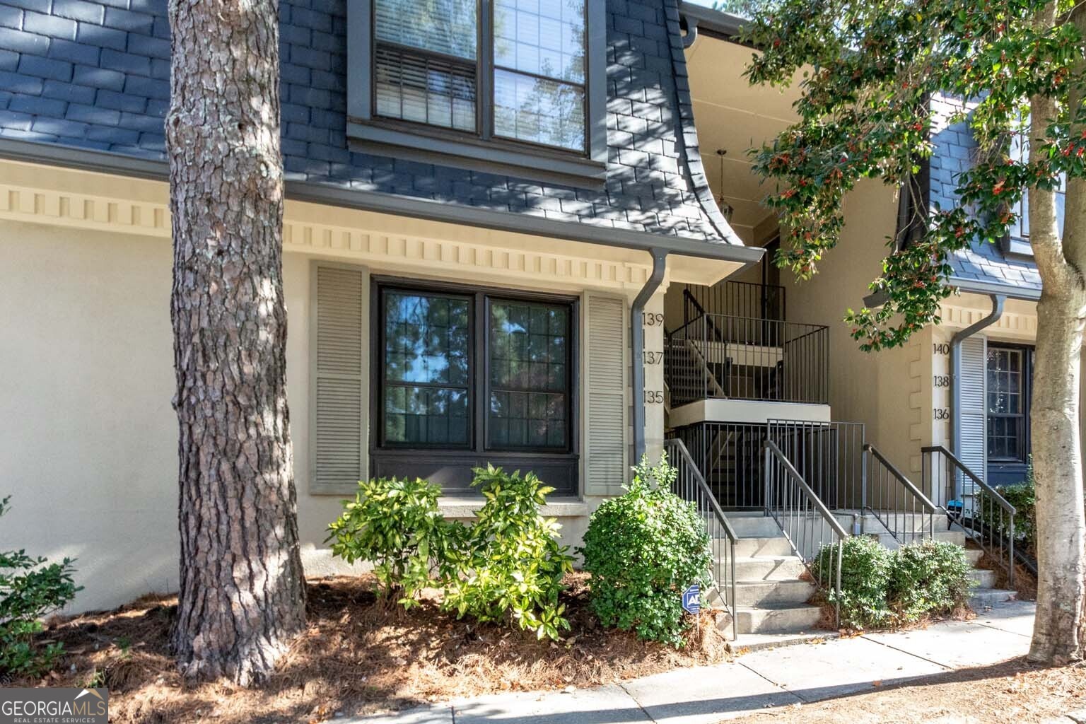 Atlanta, Georgia 30327, United States, 2 Bedrooms Bedrooms, ,2 BathroomsBathrooms,Residential,Active,36465