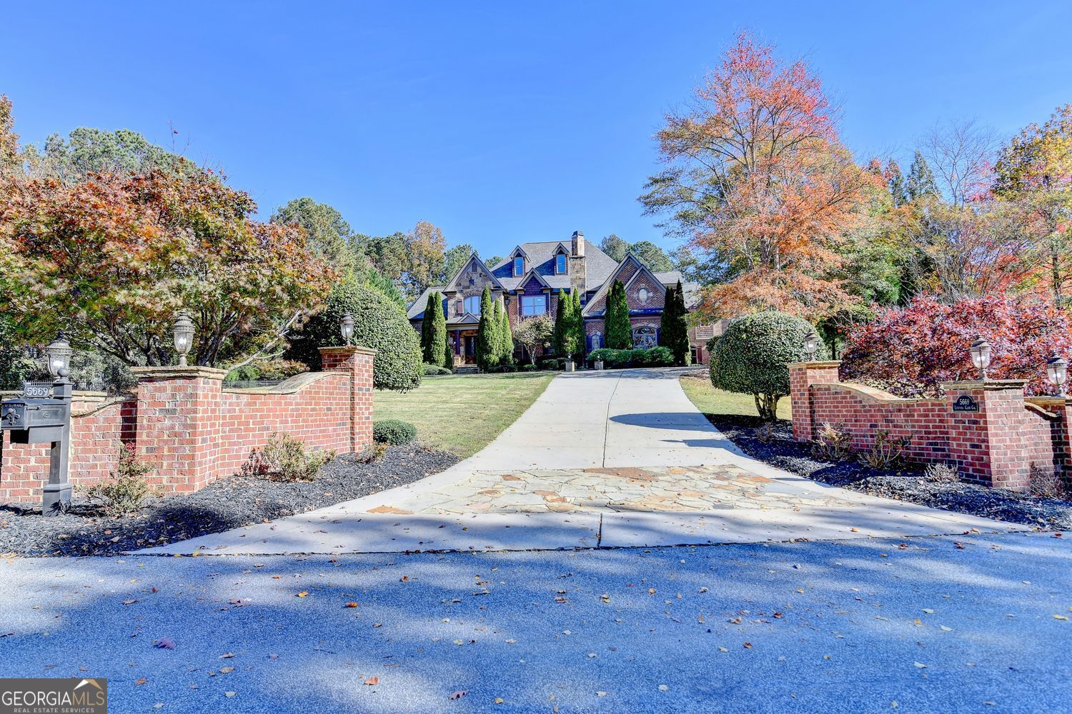 2015679595 Homes for Sale