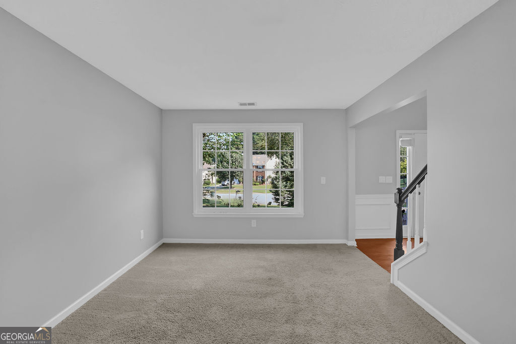 1703 Silverchase DR SW