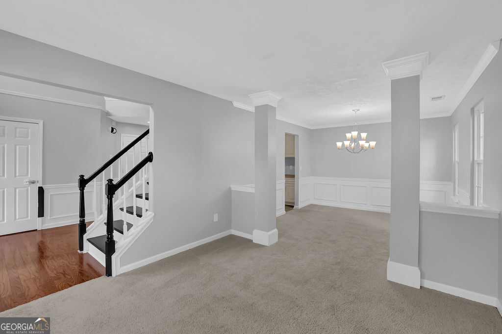 1703 Silverchase DR SW