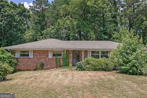 Photo of 2135 Kilarney Road, Decatur, GA 30032 (MLS # 10620552)