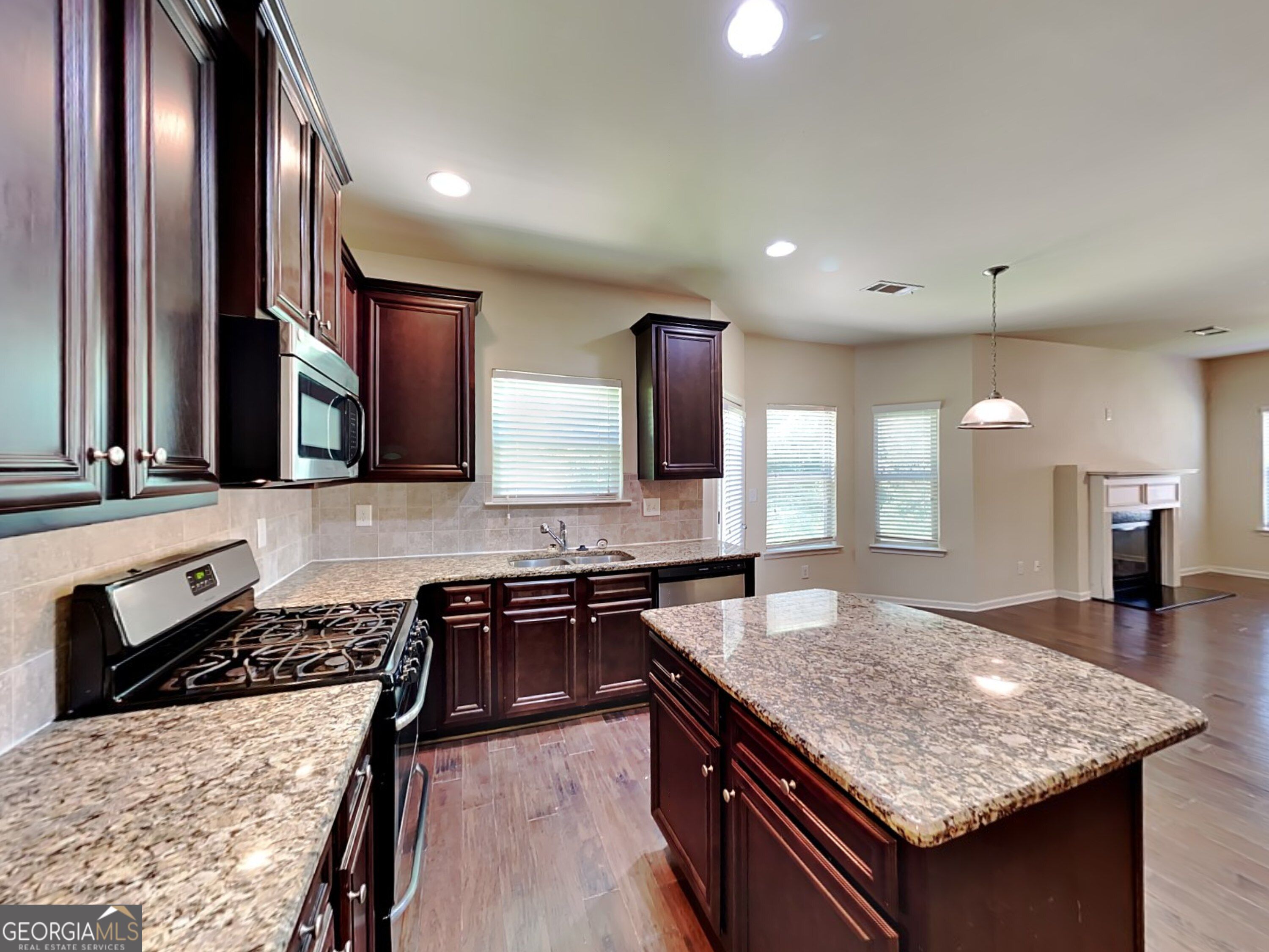 759 Rolling Downs DR