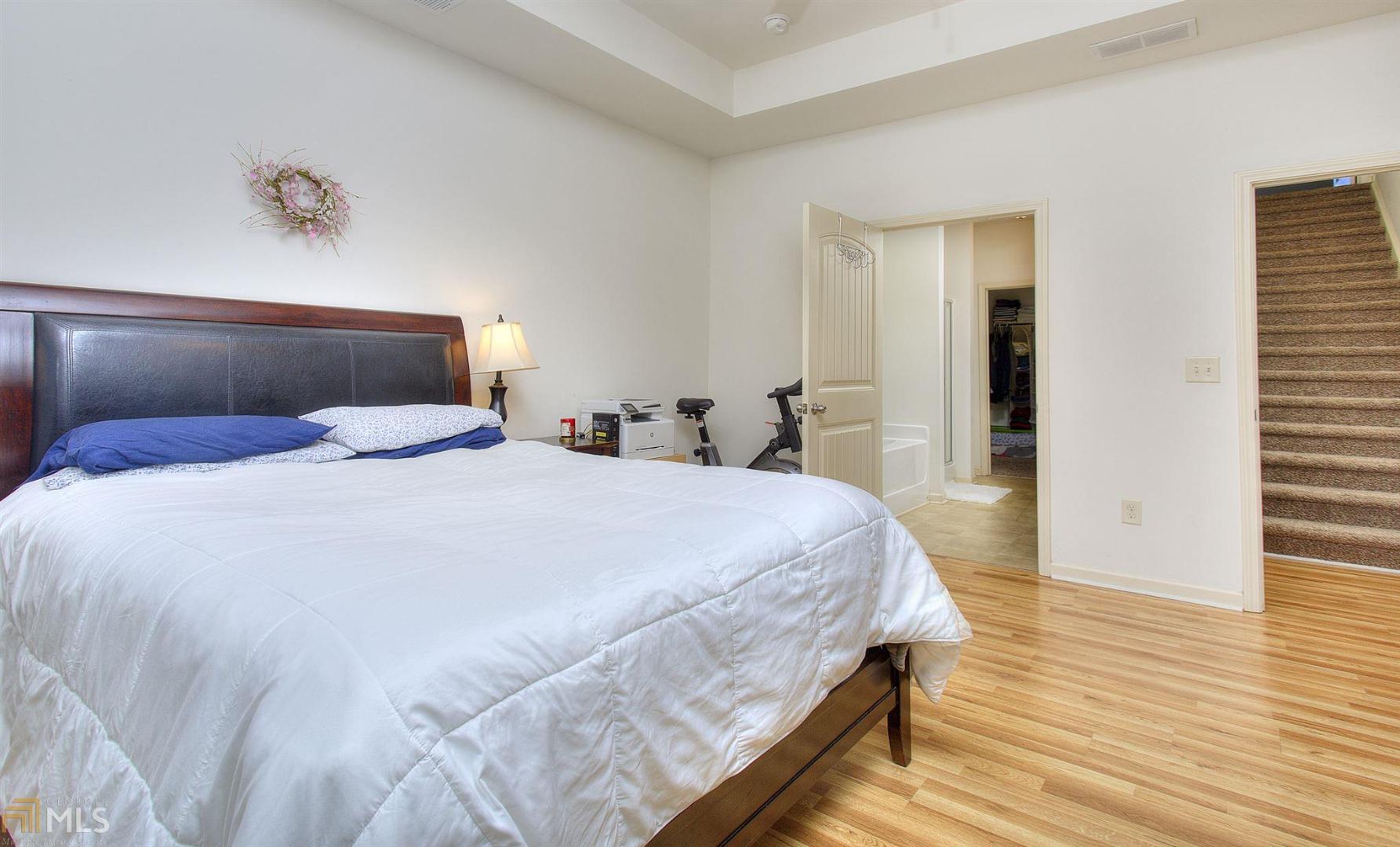 Silver Oaks - Residential