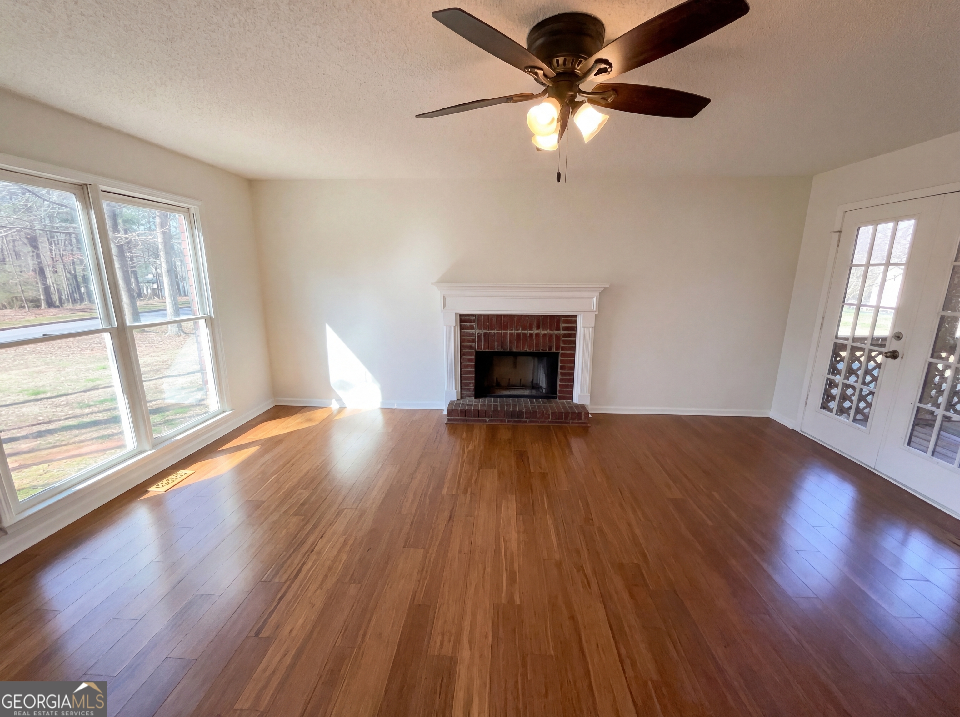 1012 Crown Corners DR