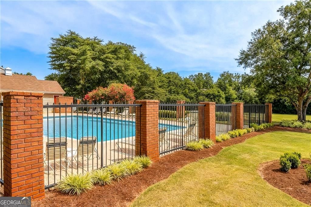Photo of 218 MILL CREEK Place, Roswell, GA 30076 (MLS # 10721270)