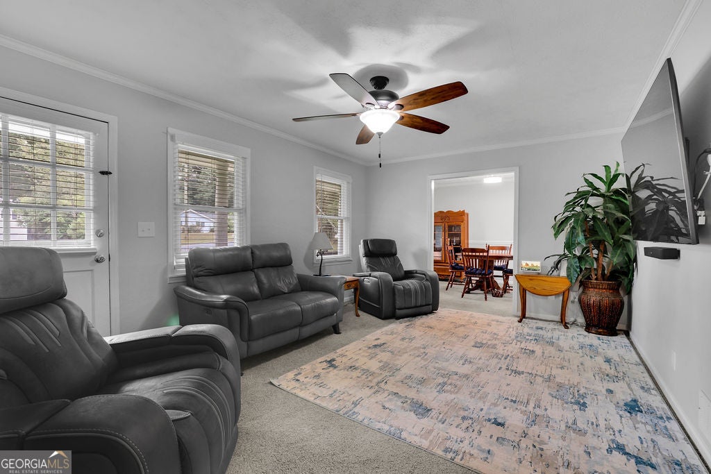 5041 Fitts DR