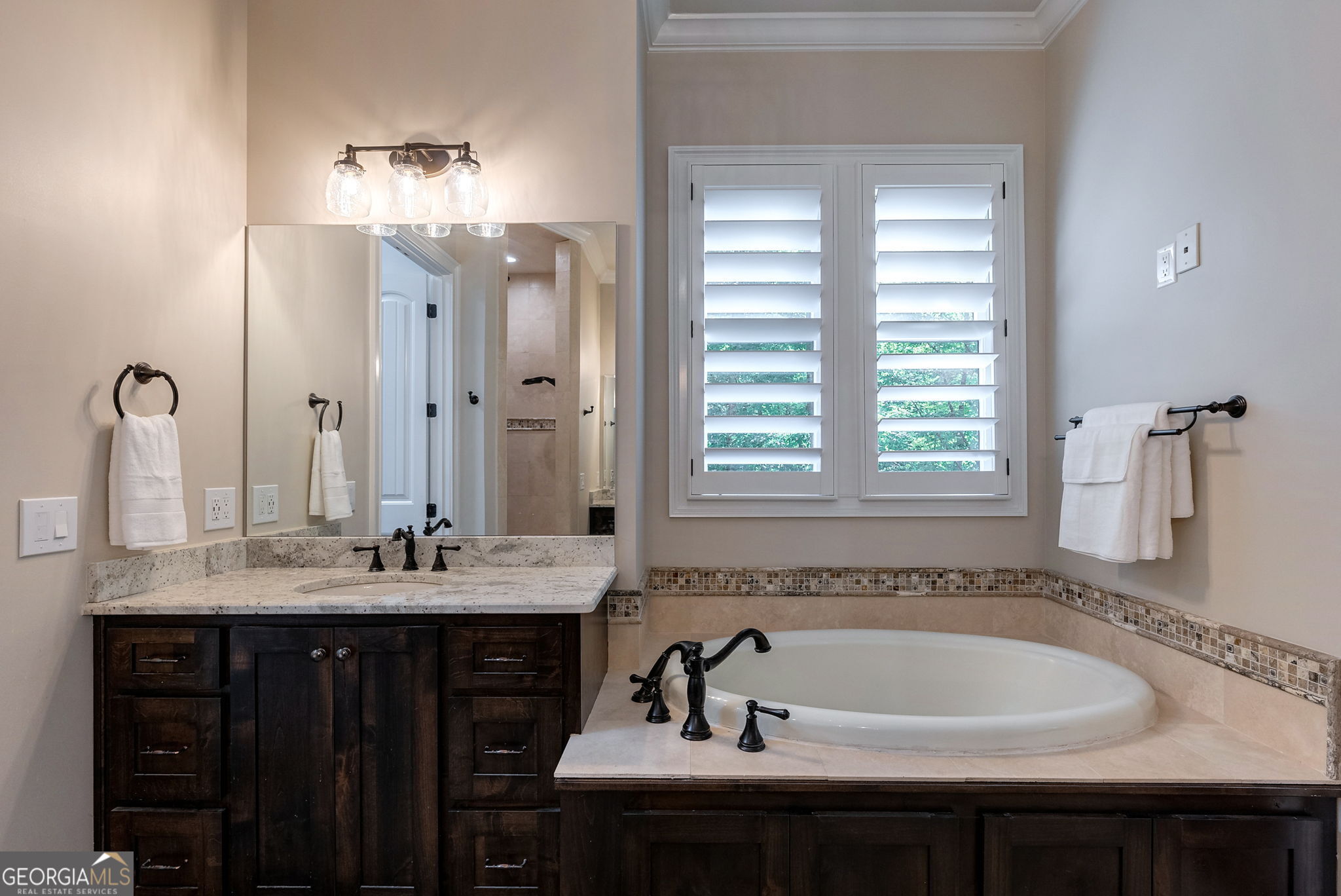 Greensboro, Georgia 30642, United States, 5 Bedrooms Bedrooms, ,5 BathroomsBathrooms,Residential,Active,80448