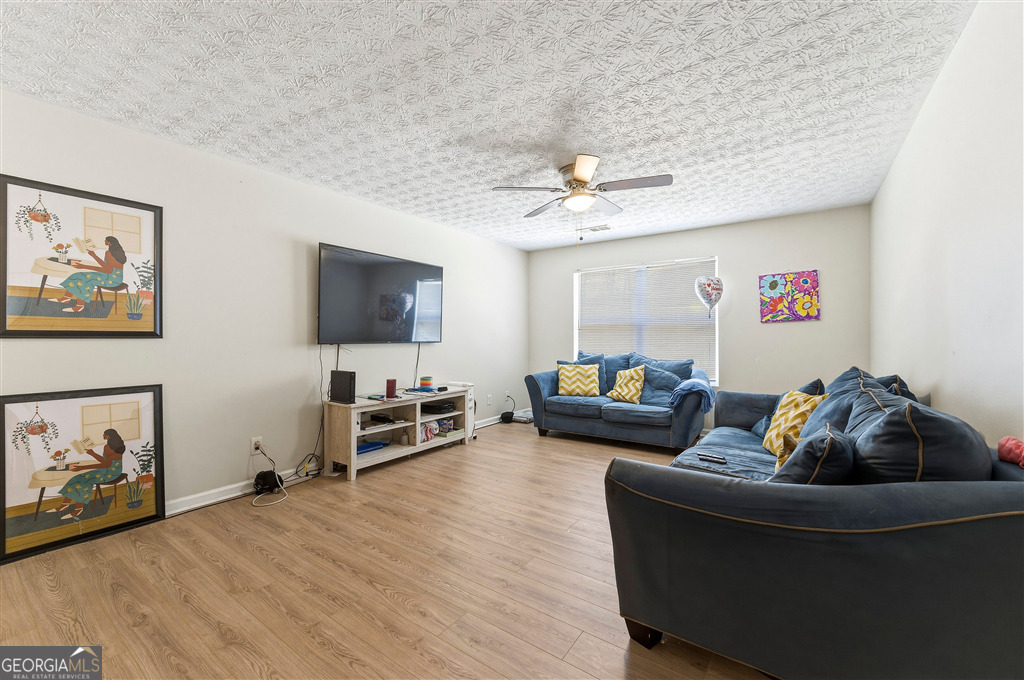 1202 Fairington Village DR