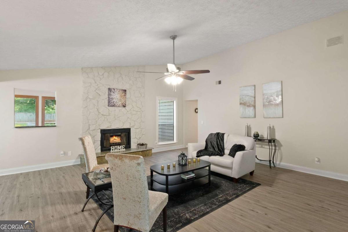 LAMPLIGHTER - Residential