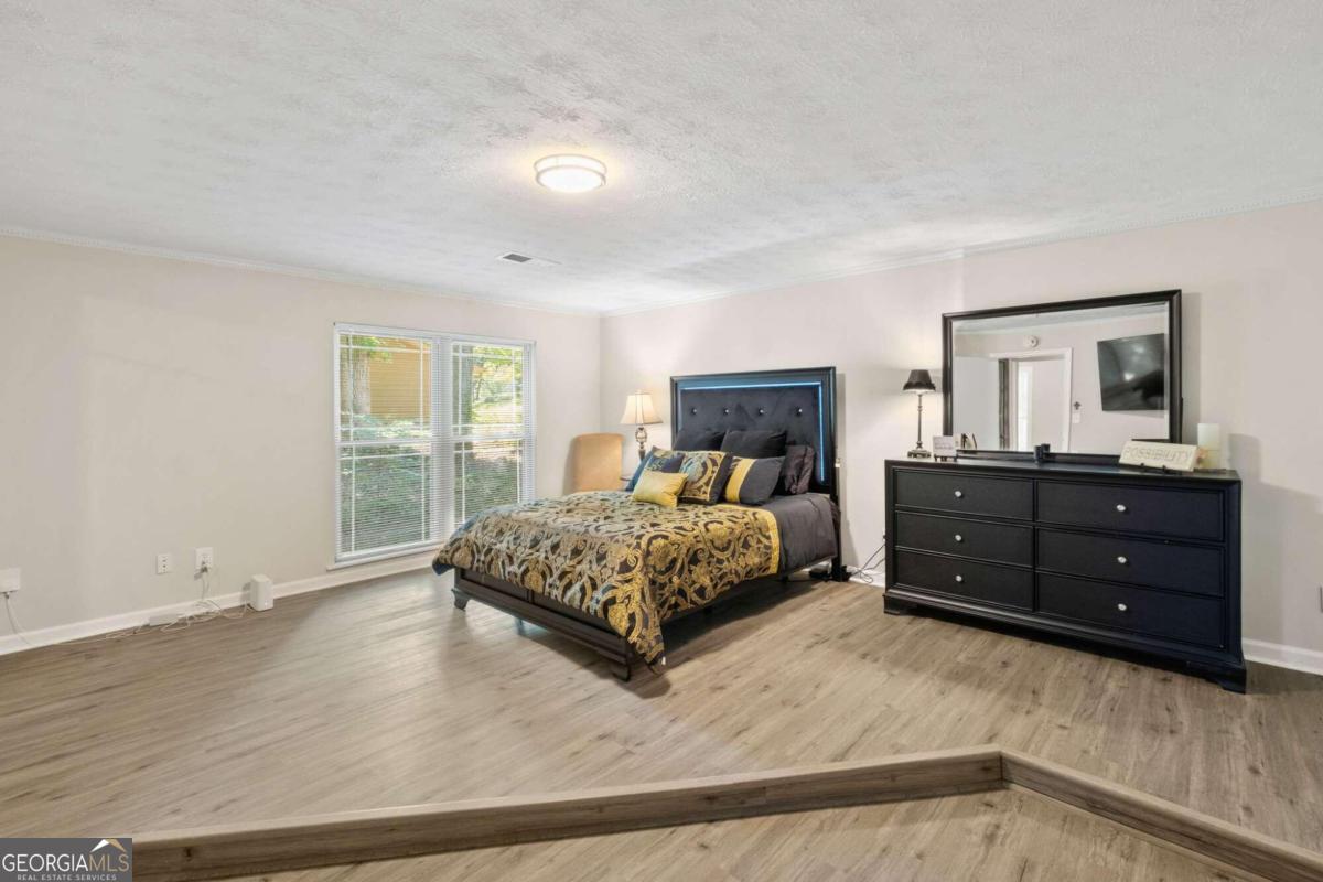 LAMPLIGHTER - Residential