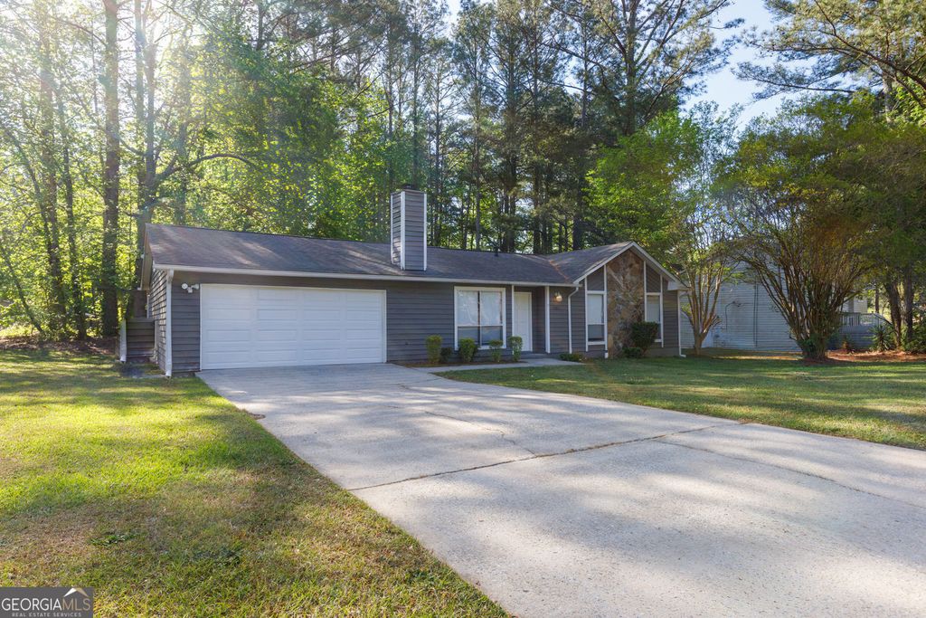 Photo of 7085 Hania Drive, Fairburn, GA 30213 (MLS # 10759071)