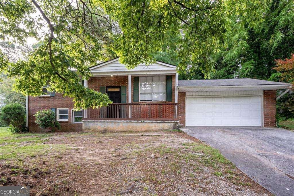 Photo of 367 Camelot Parkway, Jonesboro, GA 30236 (MLS # 10868786)