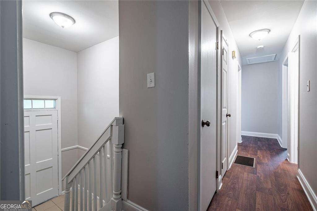 367 Camelot PKWY