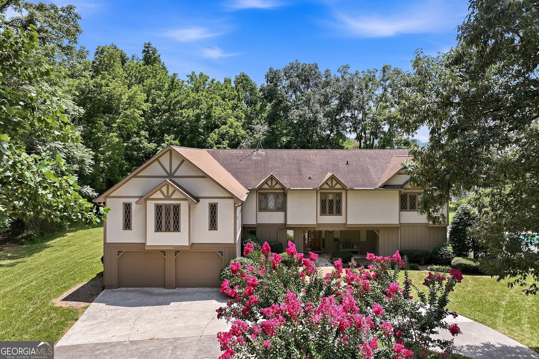 3421 Chestatee RD