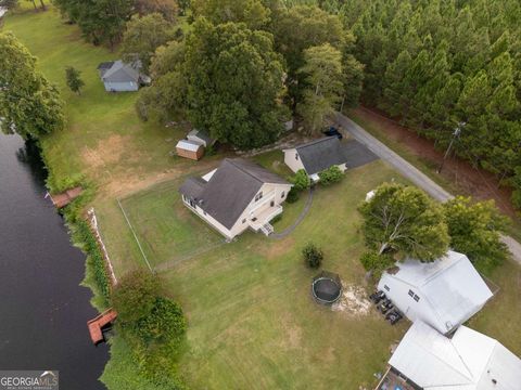 A home in Baxley