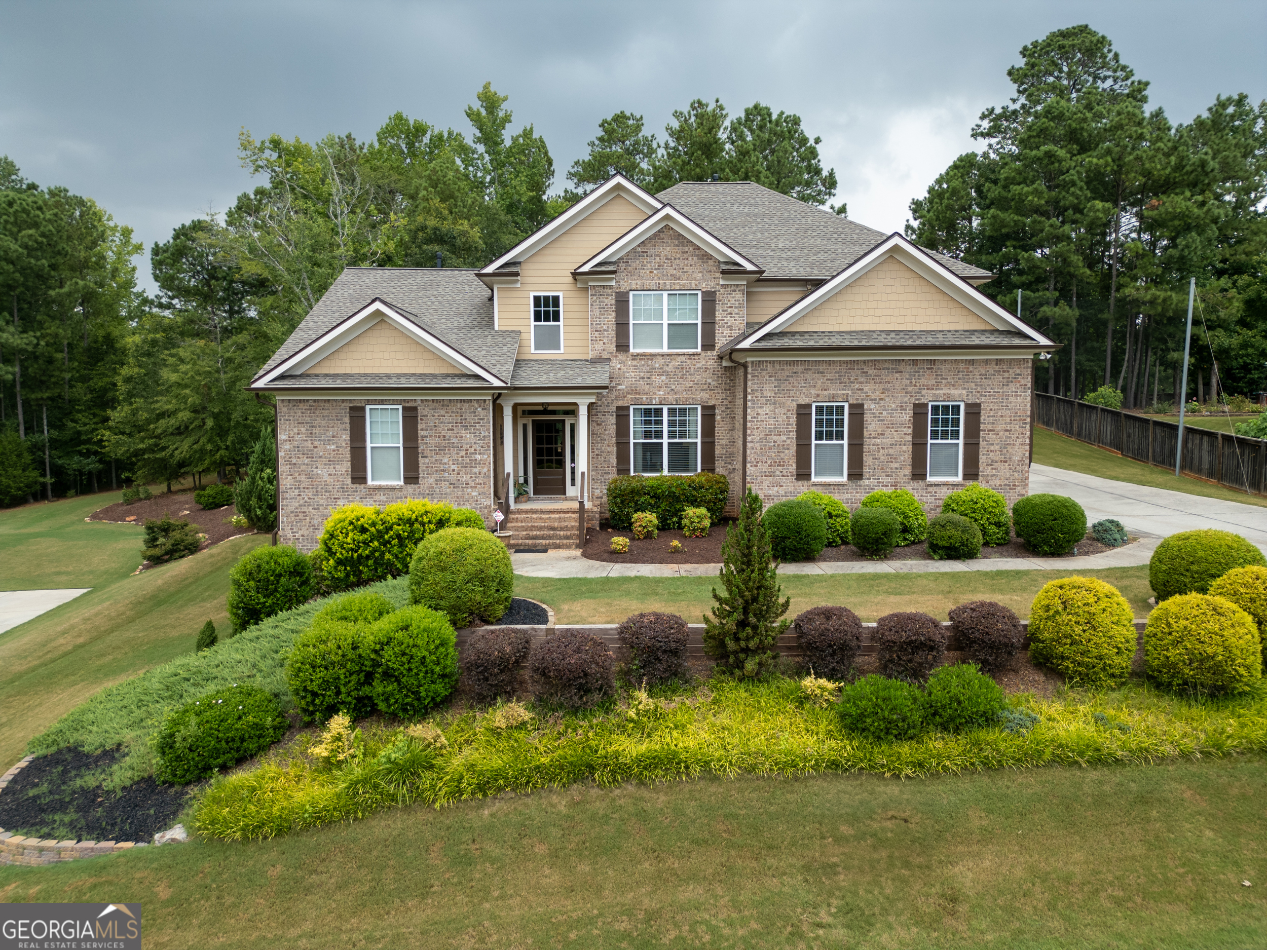 Beautiful 4 Bedroom, 3.5 Bath Home on a Golf Course Lot in the Walnut Grove High School District. Located in the sought after community featuring an Olympic size pool, tennis/pickleball courts, playground and 18 Hole Golf Course. Full unfinished basement for endless expansion, storage or custom space. Custom Built Cabinets throughout with granite countertops. New Architectural Roof less than 1 year old. New HVAC's installed in 2023 and 2024. Open Kitchen that flows into keeping room and a dining room for all family gatherings and entertaining. Master Bedroom features double trey, master bath has tiled shower, soaking tub, double vanities and linen closet. Don't miss the massive walk-in master closet. Laundry Room conveniently located on main level. Upstairs is 3 large bedrooms with walk in closets. Two bedrooms share a Jack-n-Jill bath with double vanities while the 3rd bedroom has it's own private full bathroom. Also upstairs is a loft which can be used for 2nd family room, office, playroom or exercise room. This home has so much to offer. Beautifully landscaped. Close to shopping!!! Schedule your appointment today. Seller will need a 2 hour notice for showings.
