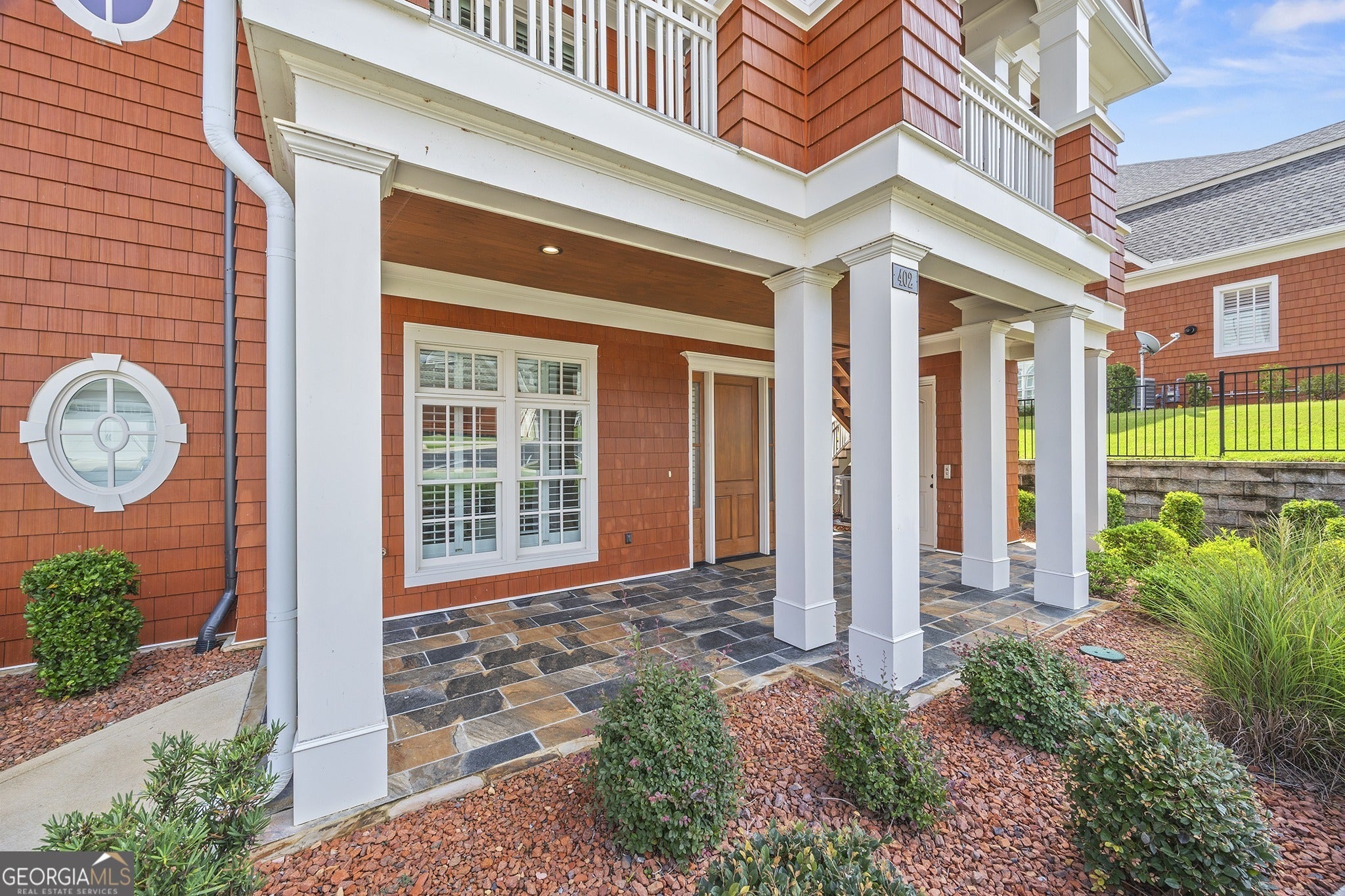 140 Silver Birch Lane NE 402