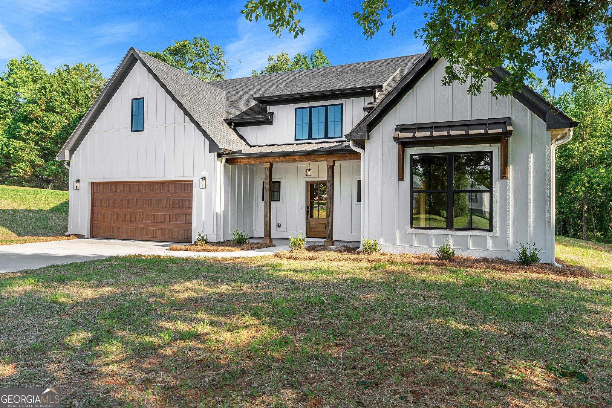 221 Highland Ridge DR