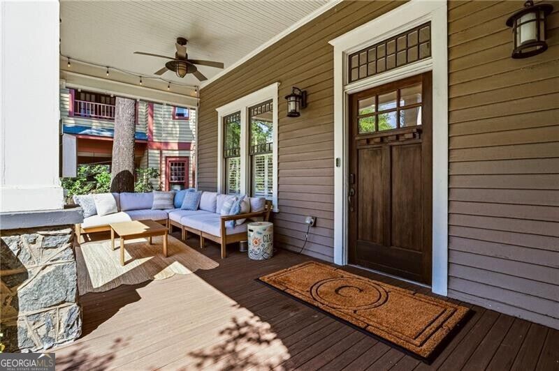 1074 Colquitt AVE