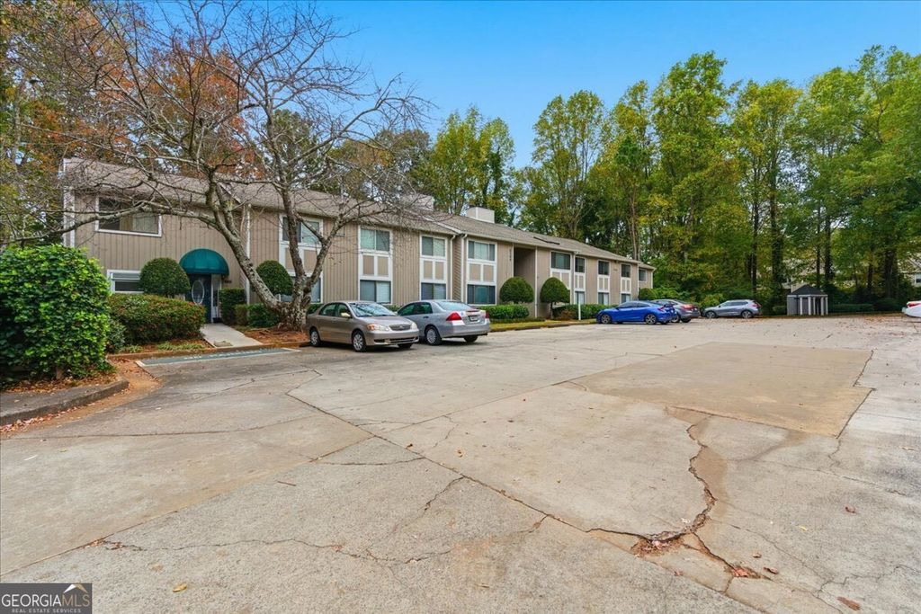 Photo of 6119 Woodmont Boulevard, Peachtree Corners, GA 30092 (MLS # 10632294)