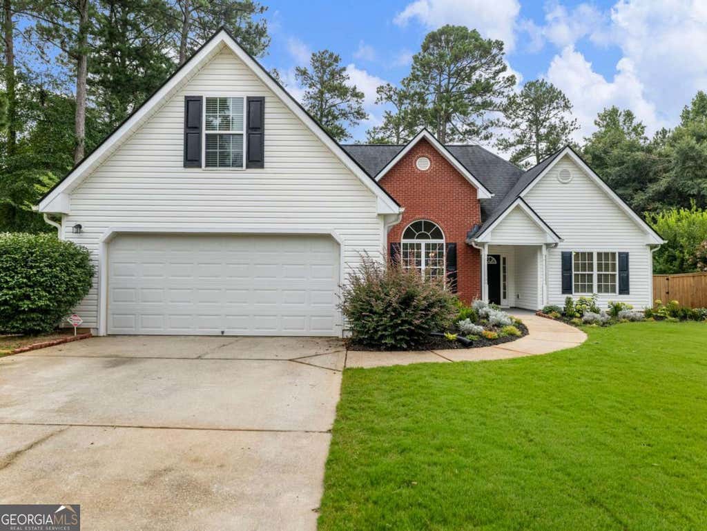Photo of 835 Winding Grove Lane, Loganville, GA 30052 (MLS # 10817047)