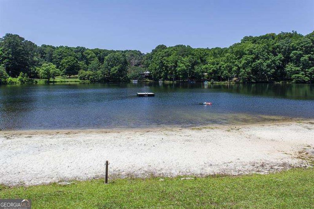 Photo of 649 SW Kenilworth Circle #BASEMENT APT, Stone Mountain, GA 30083 (MLS # 10722930)