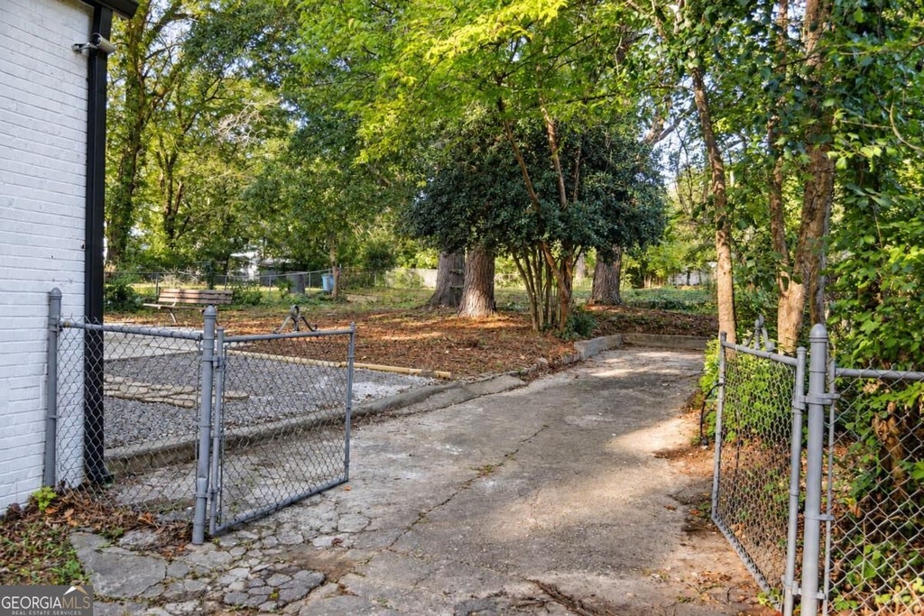 Photo of 2499 Sylvan Road, East Point, GA 30344 (MLS # 10866855)