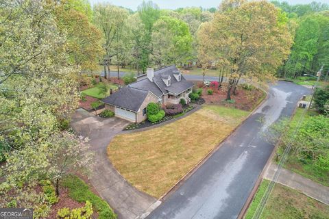 A home in Dacula