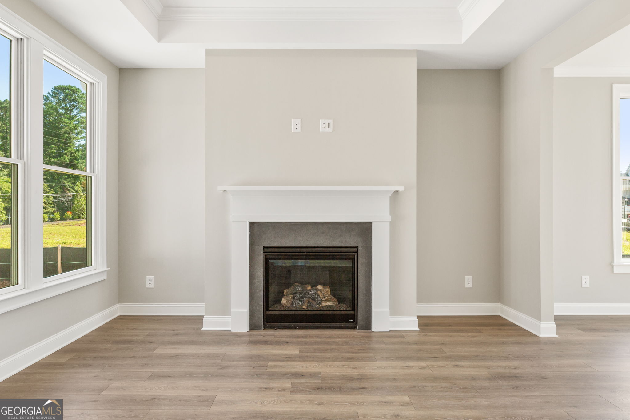 220 Persimmon WAY 6