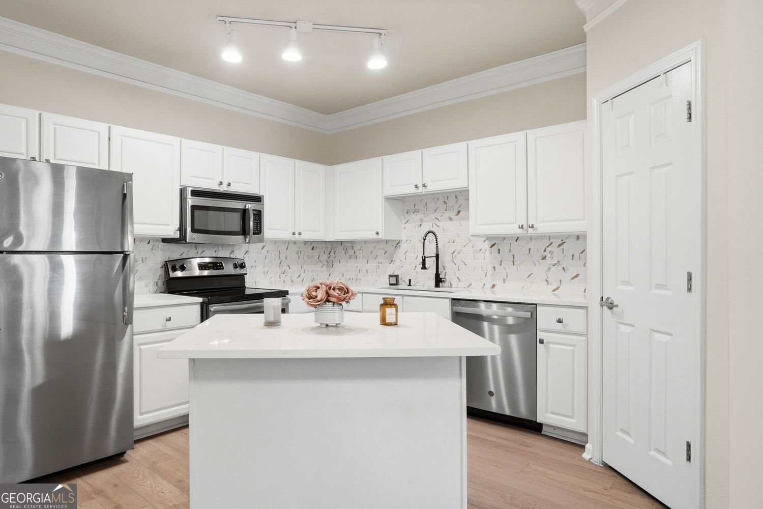 1850 Cotillion DR 3405