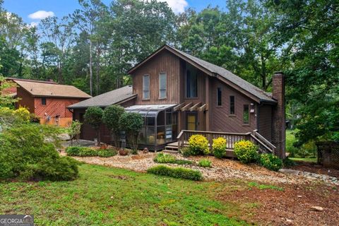 Photo of 5198 Legendary Tarn, Acworth, GA 30102 (MLS # 10615625)