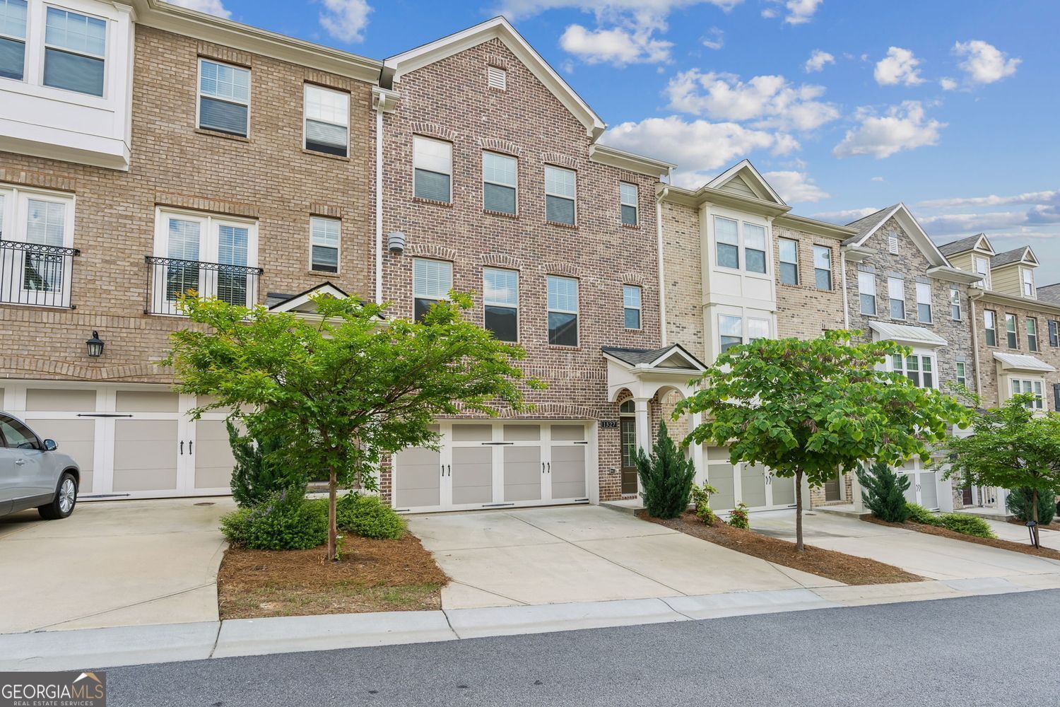 1327 Rosen RD