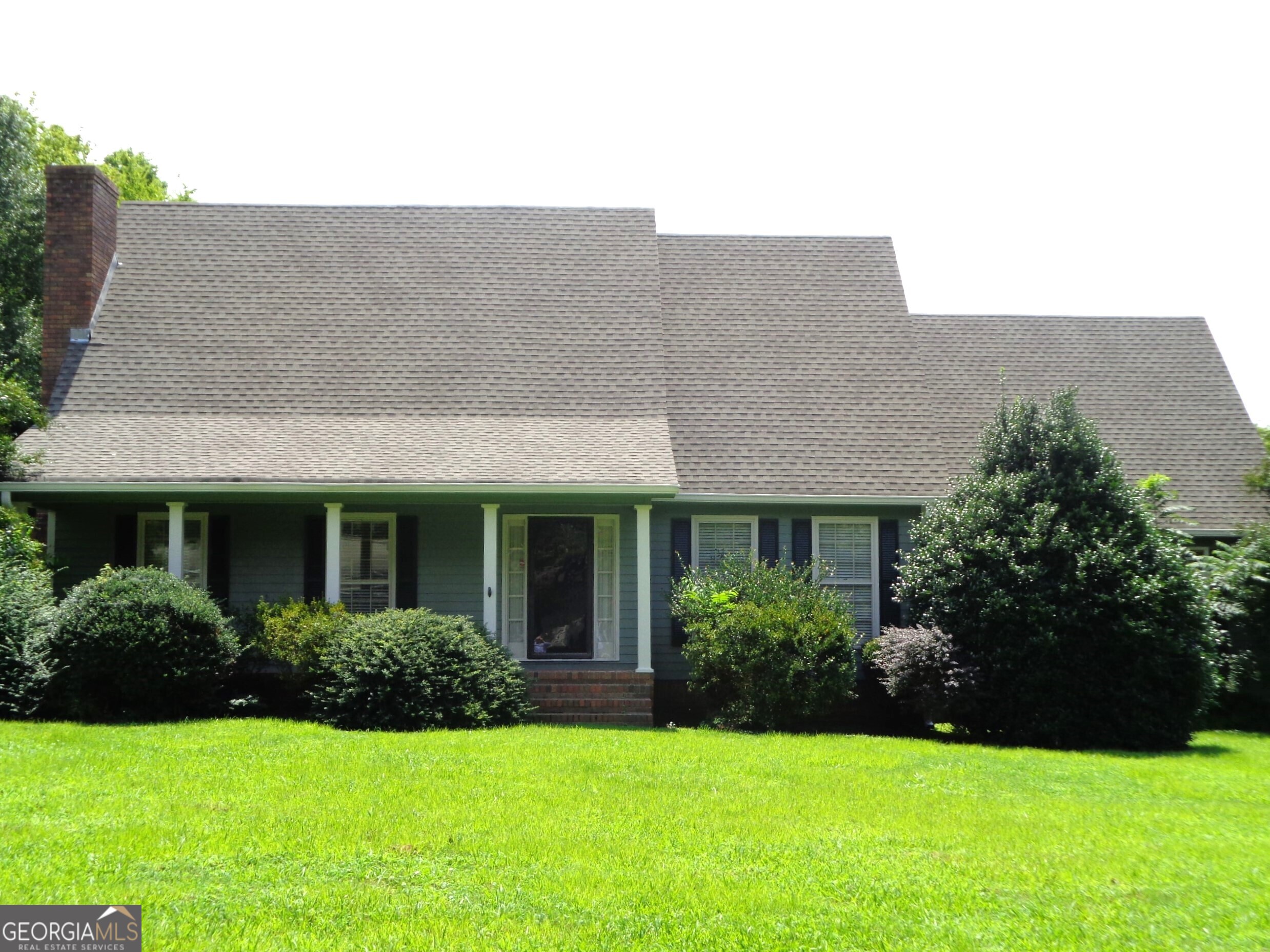 Welcome home to a very well maintained, traditional 3BR 2.5BA home on a corner lot in an established neighborhood, located in fast growing Rockmart, GA. Home has been recently updated with a new roof, kitchen updates that includes granite counter tops and a beautiful backsplash, newly refinished cabinets, new LVP flooring throughout the main floor. A quaint breakfast area with a bay window as well as a separate dining room. Beautiful family room with fireplace as well as large bedrooms. Master on the main floor with 2 BR upstairs that are very large as well. House features a spacious sunroom (not included in the square footage on public records) for entertaining guests as well as a large screened in porch and huge deck ideal for those family and friends bar-b-q's. 2 car garage for secure parking. Exterior has just been freshly painted. Very convenient to desired amenities such as shopping, restaurants, banks, churches, and doctors offices. Just a minute to Hwy 278 and convenient to Rockmart or even a quick trip to Dallas and Hiram. Vacant, on Supra, and easy to show. Please use Showing Time. Come show this one to your clients quickly! Supra LB is on deck at the rear of house!